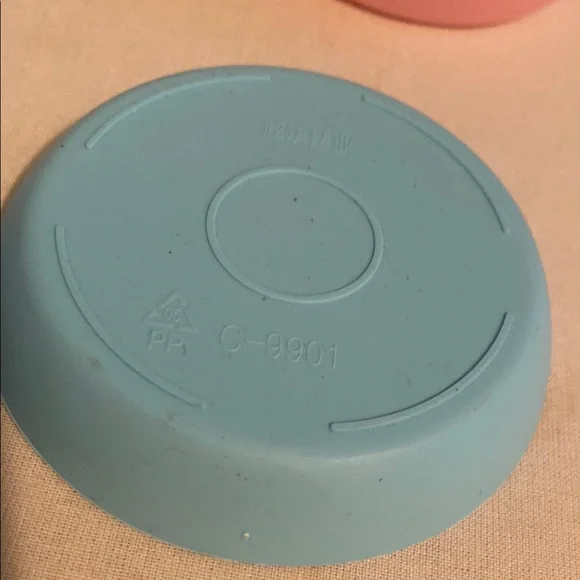 NWOT 10 Colorful Flower Pots with saucer - Picture 6 of 6